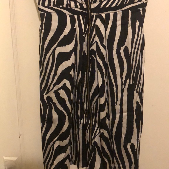 Dress - Picture 3 of 5